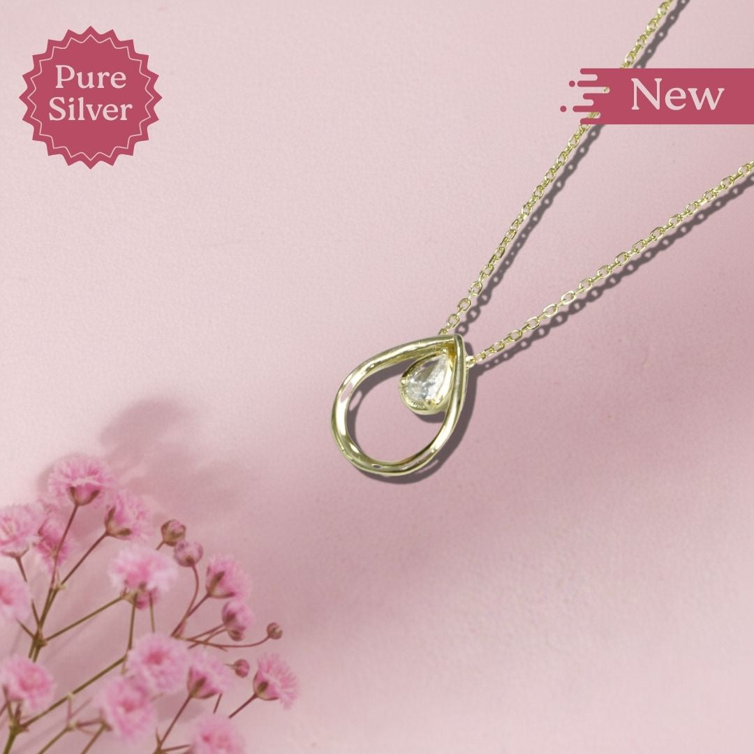 Pear-Shaped Solitaire Necklace